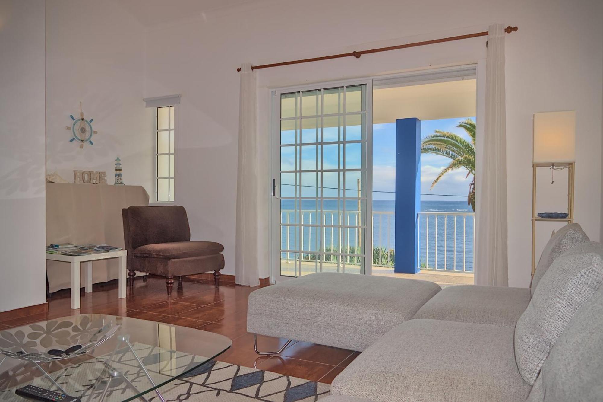 Porto Martins Bay Apartments Al Room photo